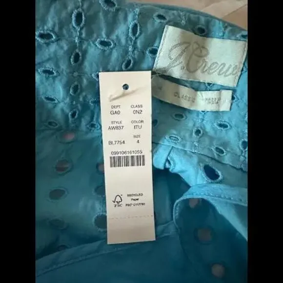 NWT Island Blue Classic J. Crew Eyelet Button Up, Size 4 - Picture 5 of 6